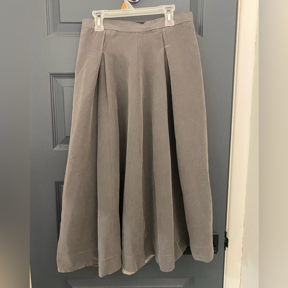 Vintage Style Gray Skirt